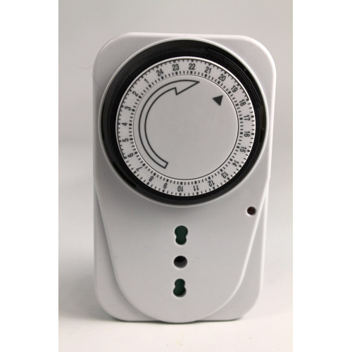 PROGRAMMATORE MECCANICO GIORNALIERO CON SPINA ITALIANA DA 16A E PRESA BI-PASSO 10/16A