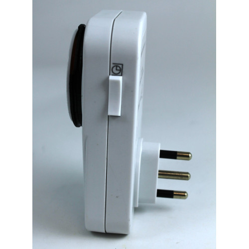 PROGRAMMATORE MECCANICO GIORNALIERO CON SPINA ITALIANA DA 16A E PRESA BI-PASSO 10/16A