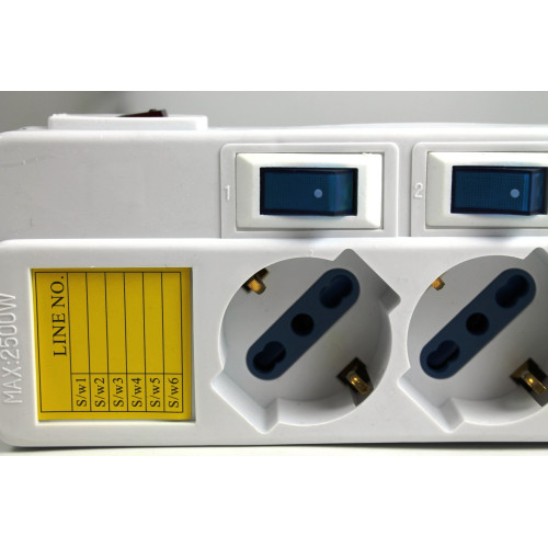 PRESA MULTIPLA 6 PRESE UNIVERSALI E 6 INTERRUTTORI INDIPENDENTI