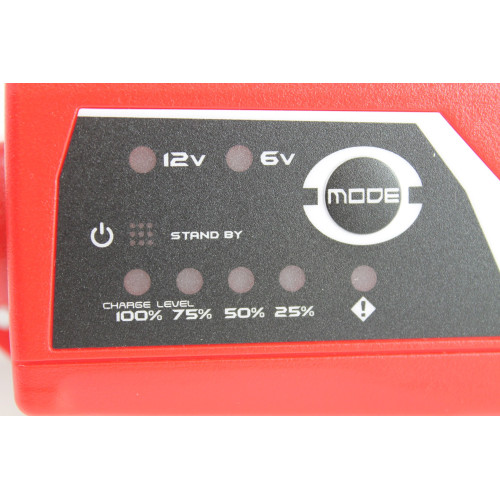 CARICABATTERIE PER BATTERIE AL PIOMBO 6V / 12V CON CAPACITA' COMPRESA TRA 2,2A/H E 32A/H