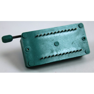 ZOCCOLO  FORZA D'INSERZIONE ZERO 24 PIN 2