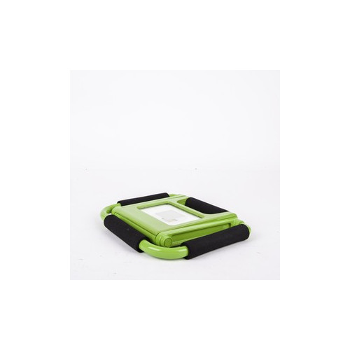 PROIETTORE A LED PORTATILE E RICARICABILE