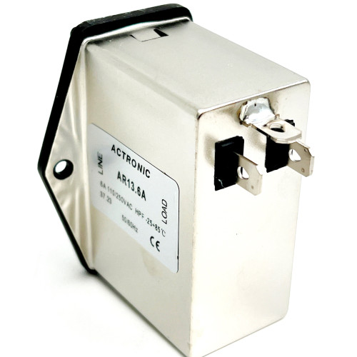 Spina Tripolare IEC da Pannello con Filtro di Rete , Interruttore e Doppio Portafusibile Actronic AR13.6A