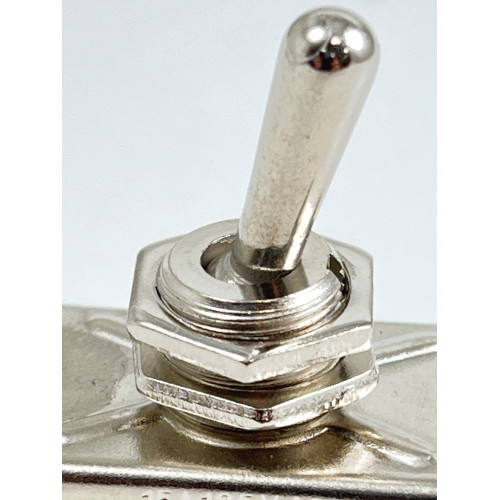 Deviatore a Levetta Bipolare 10A 250V